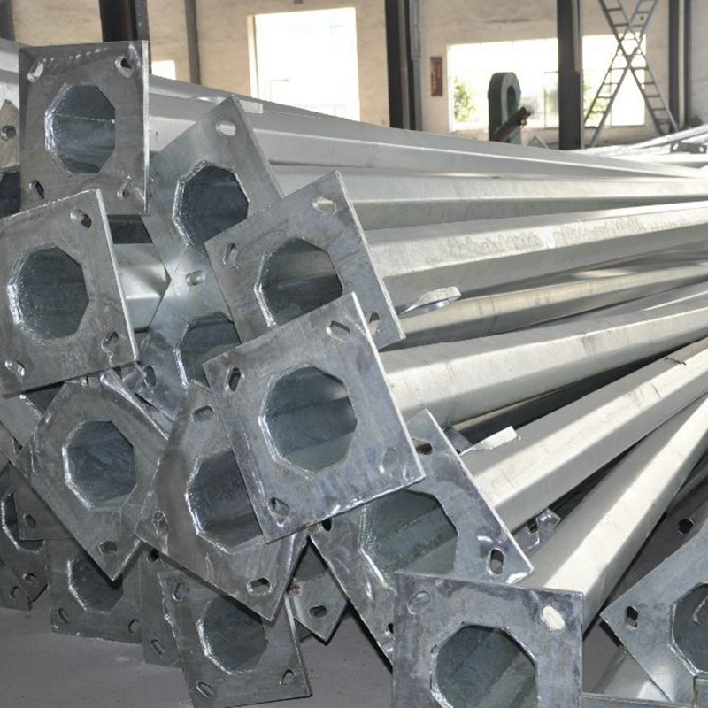 Galvanized lighting pole with base plate