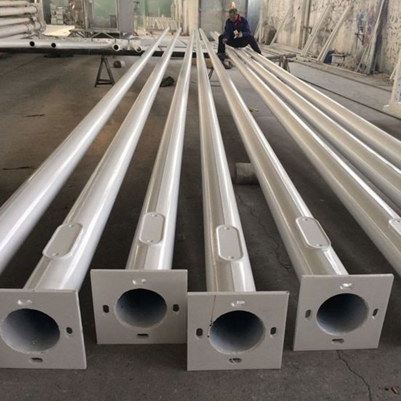 Galvanized lighting pole with base plate